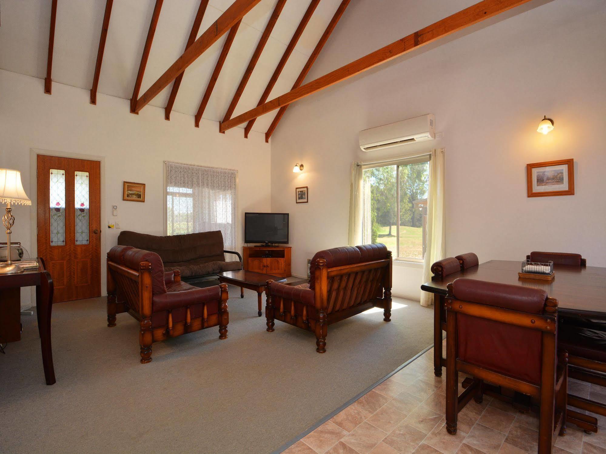 Madigan Wine Country Cottages Lovedale Extérieur photo