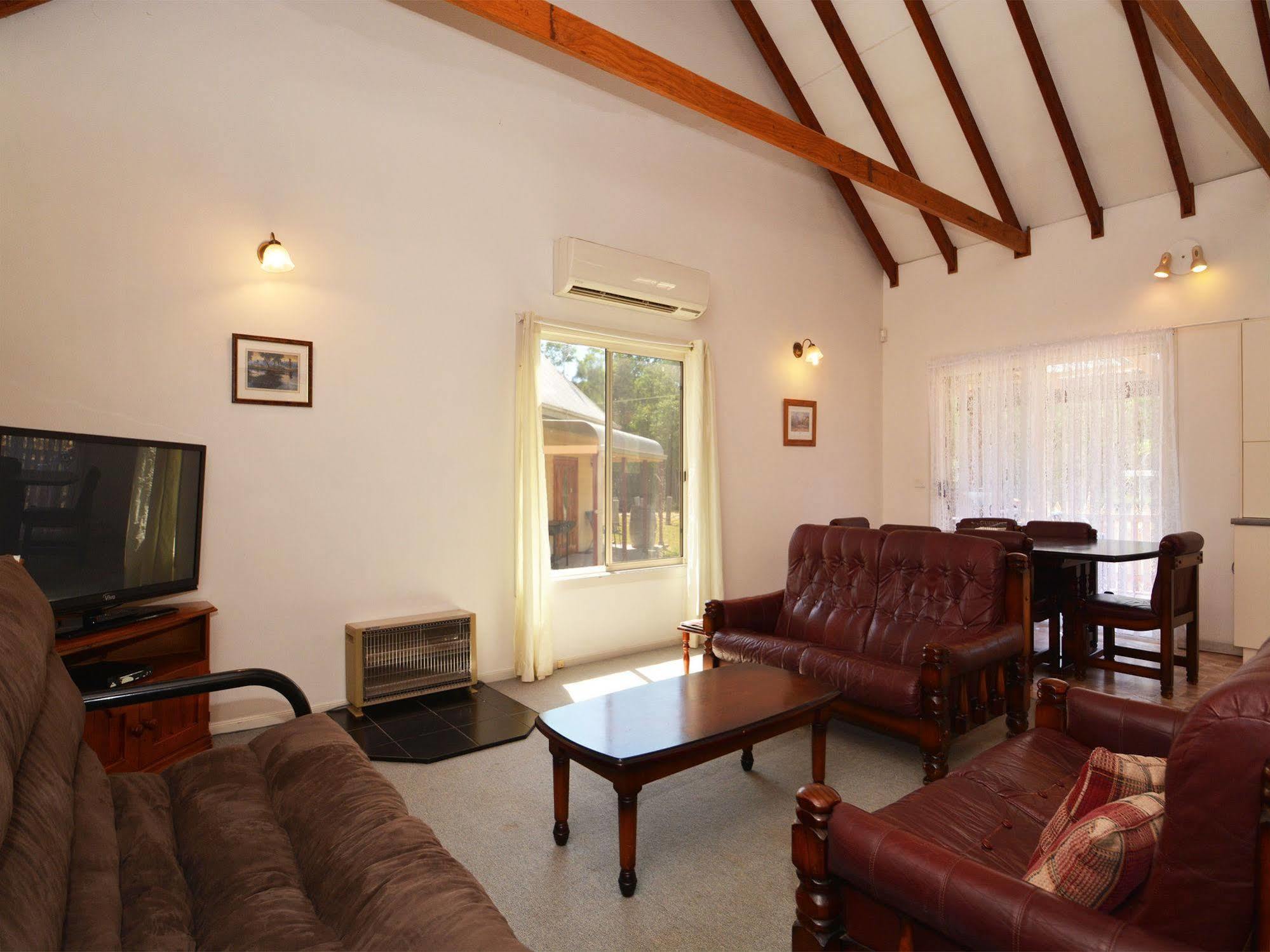 Madigan Wine Country Cottages Lovedale Extérieur photo
